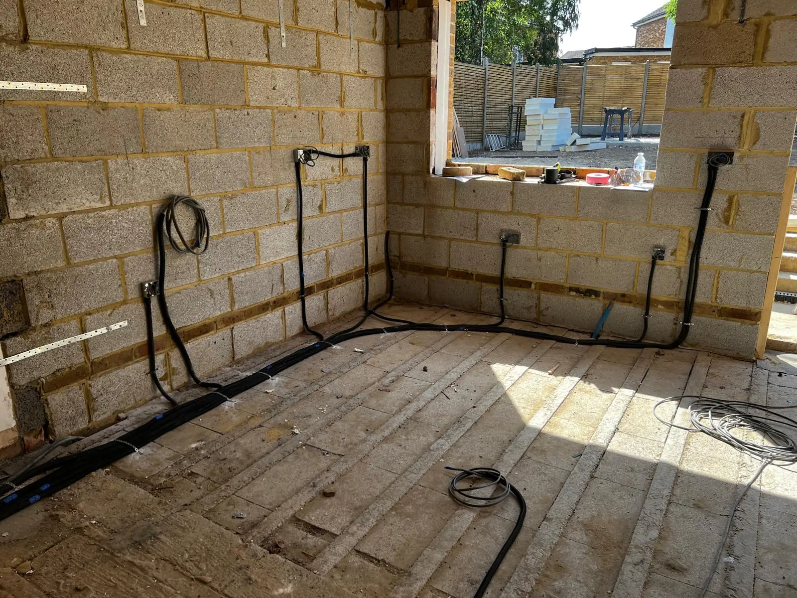 Room wiring — first fix